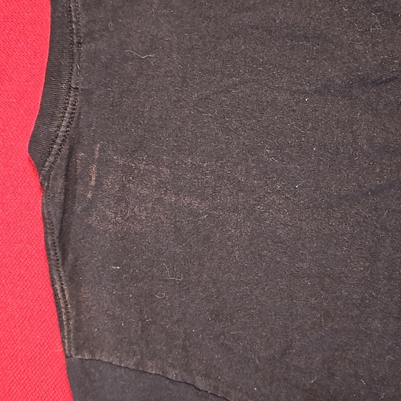 2 men on bended knee graphic tee black short sleeve UNISEX Small EUC - Picture 3 of 8